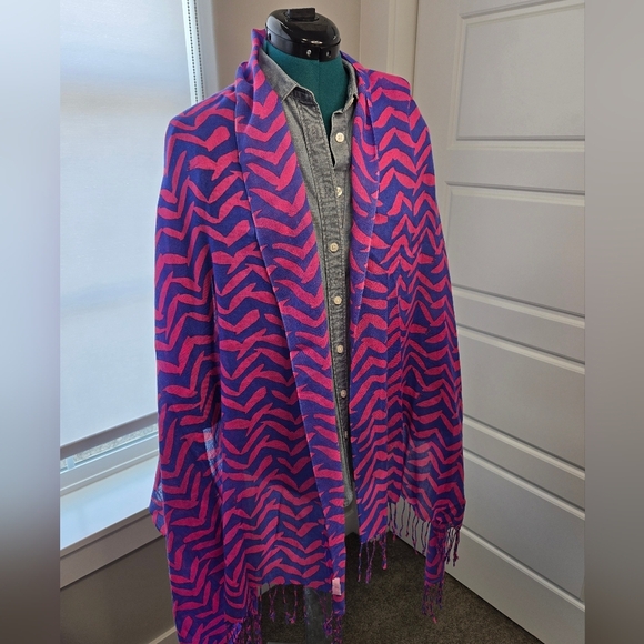 LILLY PULITZER I GOT LUCKY POP PINK SILK CASHMERE SCARF FRINGE ENDS WOMEN OS - Picture 5 of 13